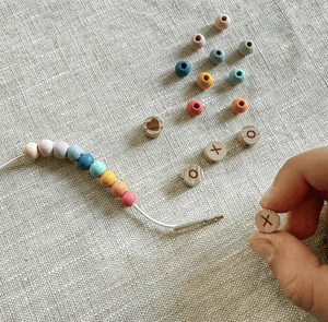 XOXO friendship Bracelet Kit - jiminy eco - toys
