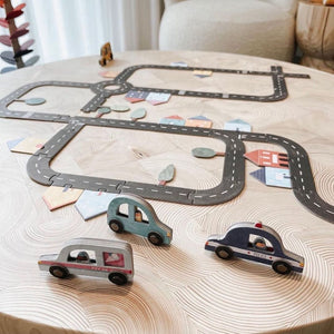 'Roads' - A cooperative Game for Kids & Adults, age 4+ SHRINKWRAPPED - jiminy eco-toys